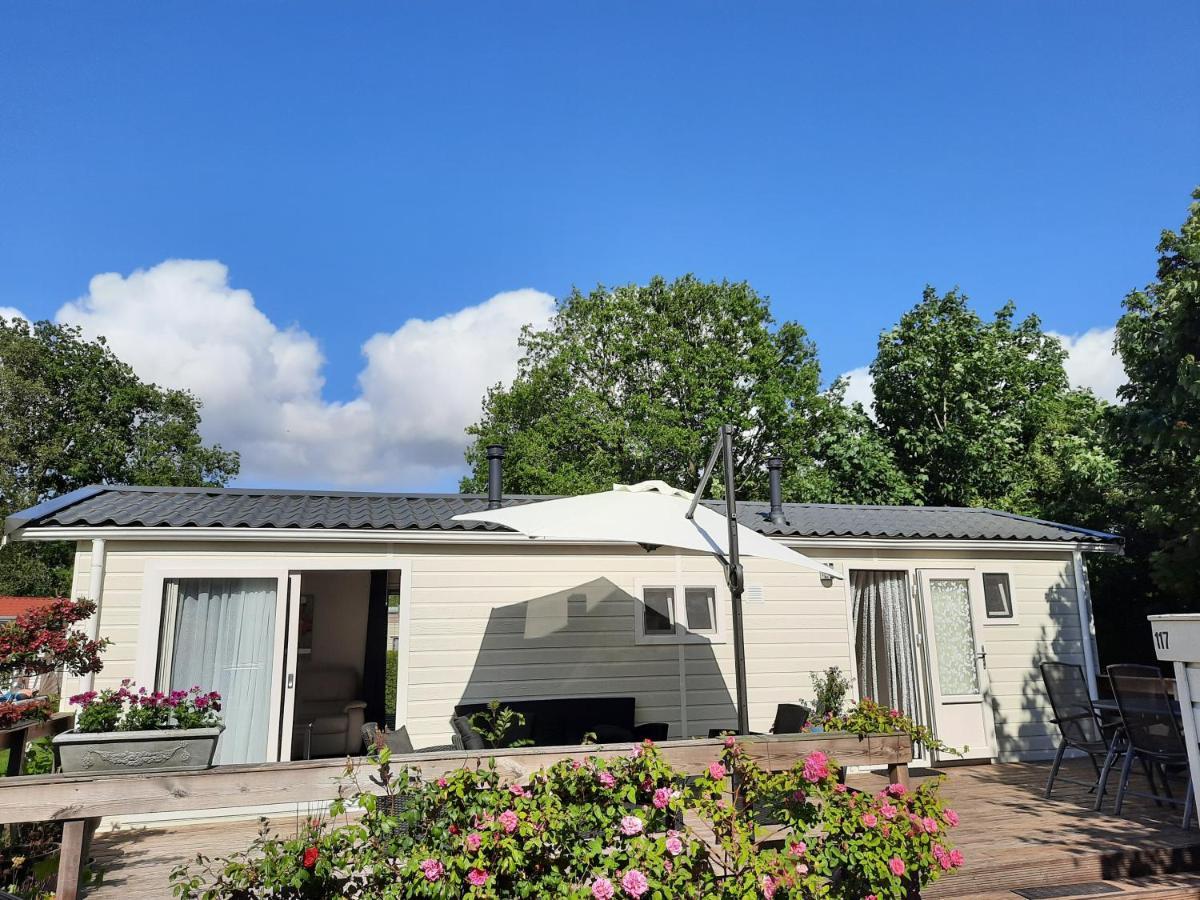 Chalet De Huismus Rijs Exteriör bild