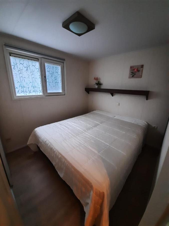 Chalet De Huismus Rijs Exteriör bild
