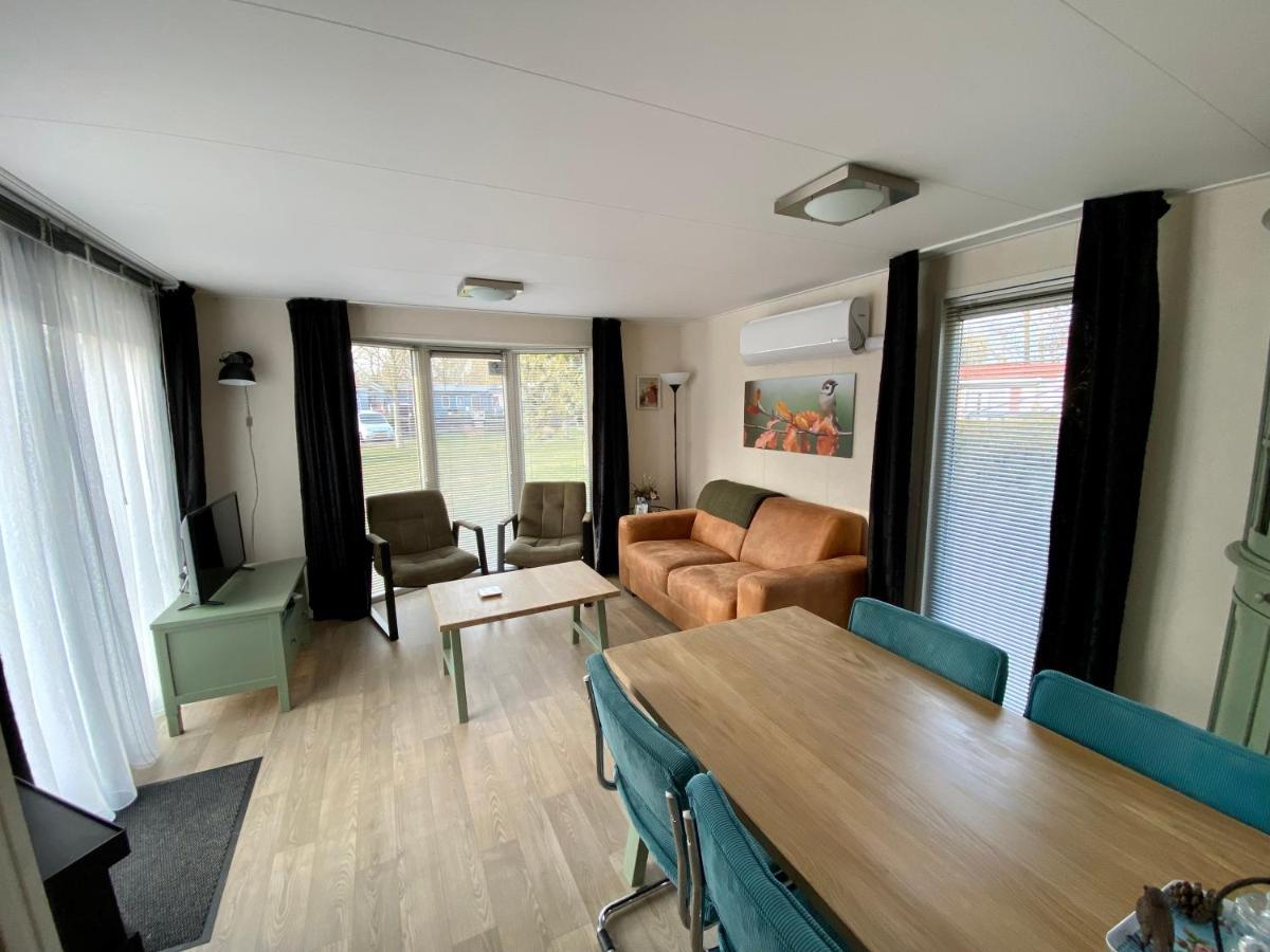 Chalet De Huismus Rijs Exteriör bild